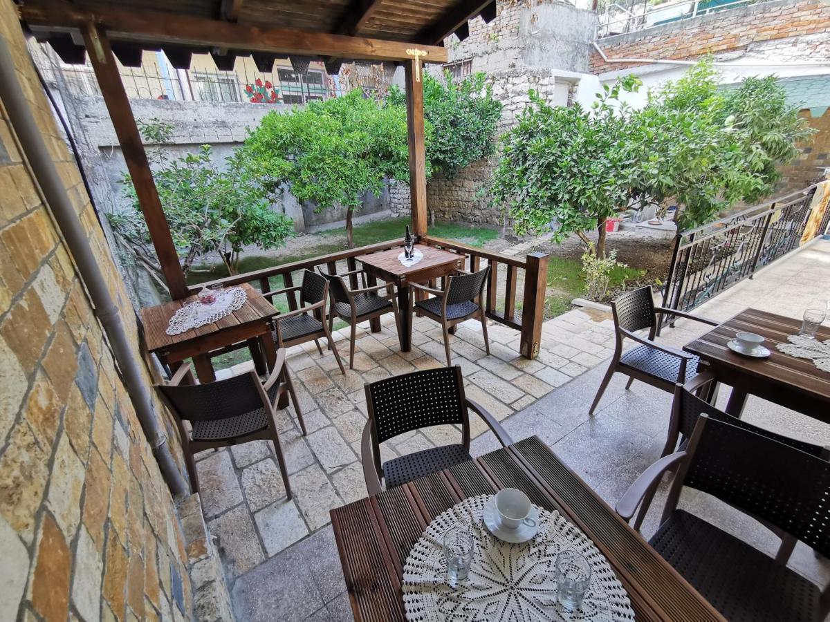 Bujtina Valgent Bed and Breakfast Μπεράτ Εξωτερικό φωτογραφία