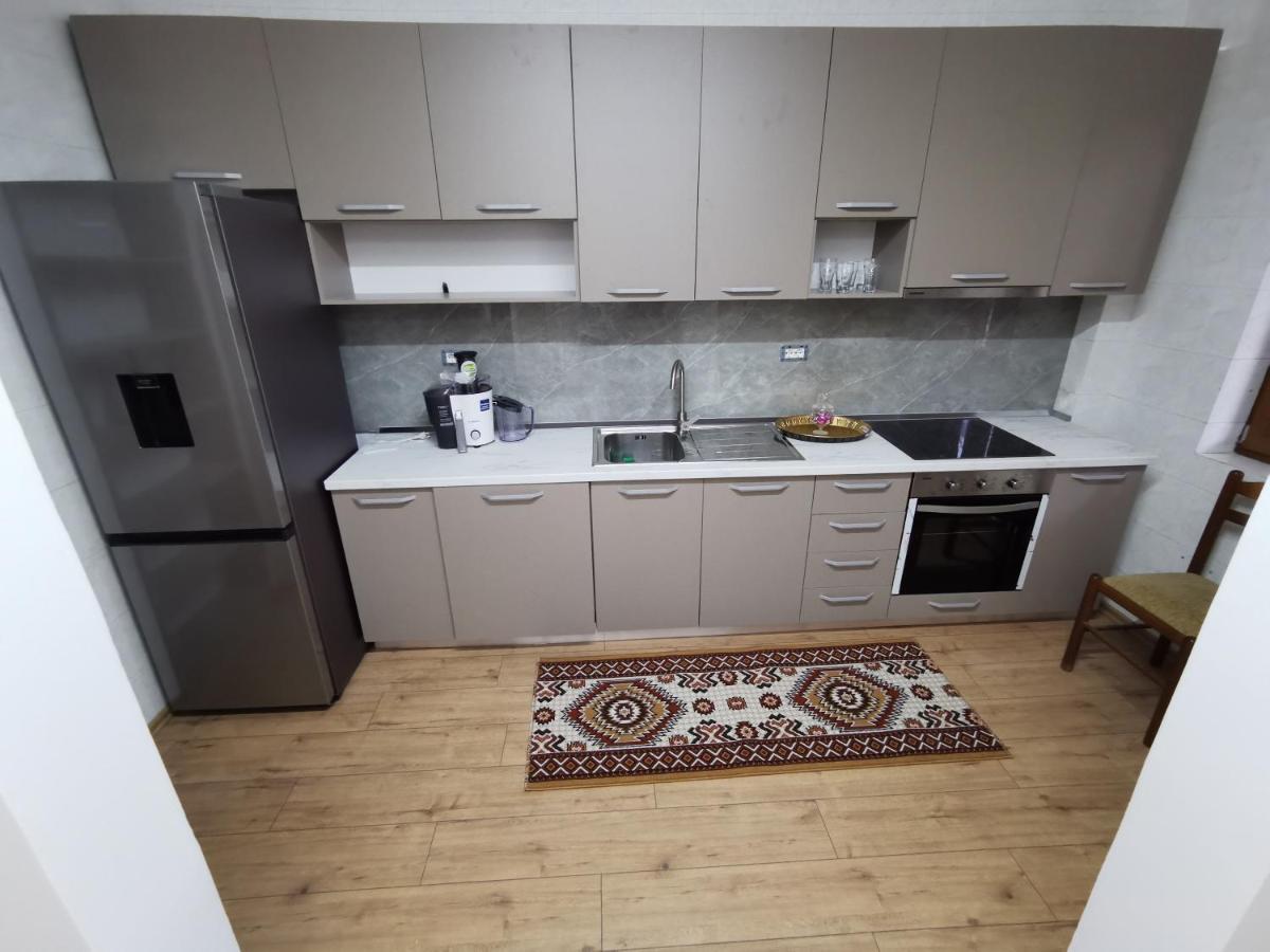 Bujtina Valgent Bed and Breakfast Μπεράτ Εξωτερικό φωτογραφία