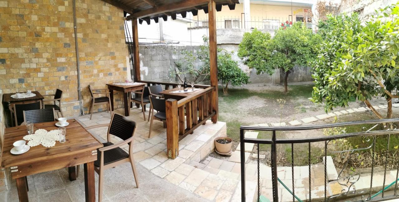 Bujtina Valgent Bed and Breakfast Μπεράτ Εξωτερικό φωτογραφία